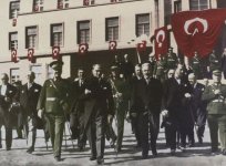 mustafa-kemal-ataturk-cumhuriyetin-ilani-eski-foto-29-ekim.jpg