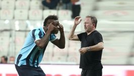 385x218-balotelli-o-hareketi-neden-yapti-iste-sergen-yalcinin-yillar-once-sarf-ettigi-balotell...jpg